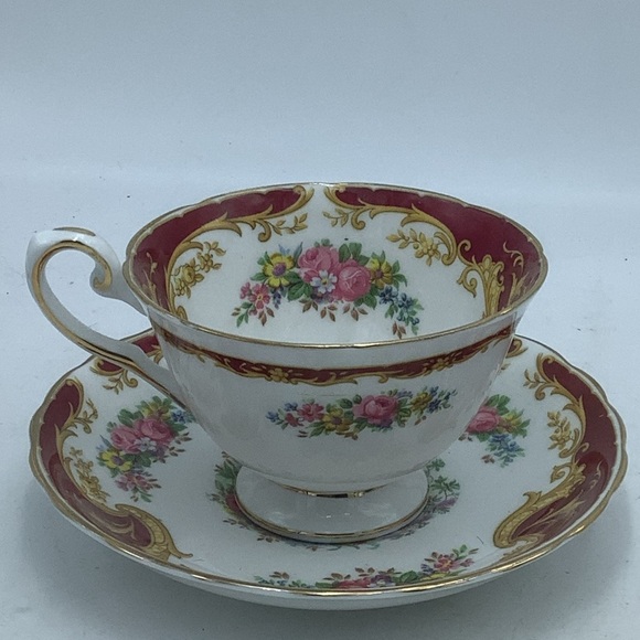 Vintage Tuscan Naples English Bone China Teacup and Saucer - Picture 5 of 10